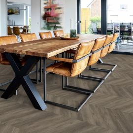 Oak Canberra Chevron